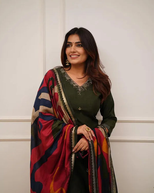 Beautiful Pure Rayon Green  Kurta And Pant With Dupatta Set