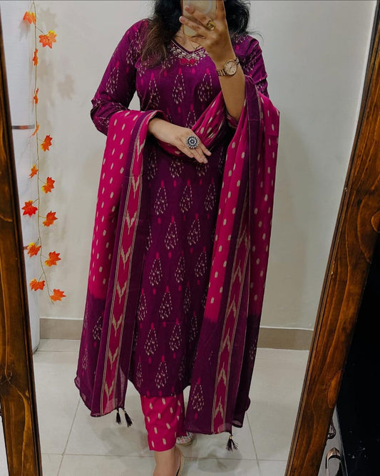 Women Magenta Ikka Print Cotton Kurta Set With Dupatta Set