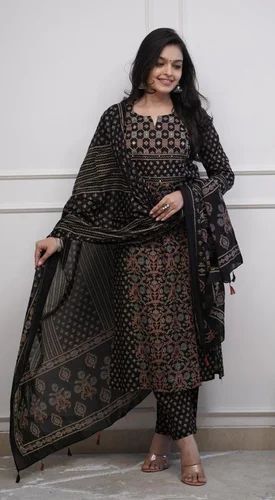 Women Ethnic Motifs Printed Regular Kurta With Trousers And With Dupatta Set